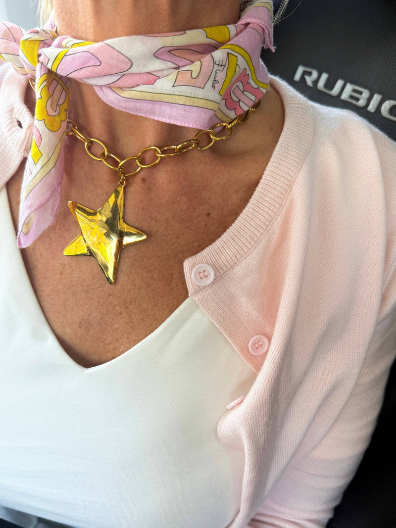 STAR NECKLACE: GOLD