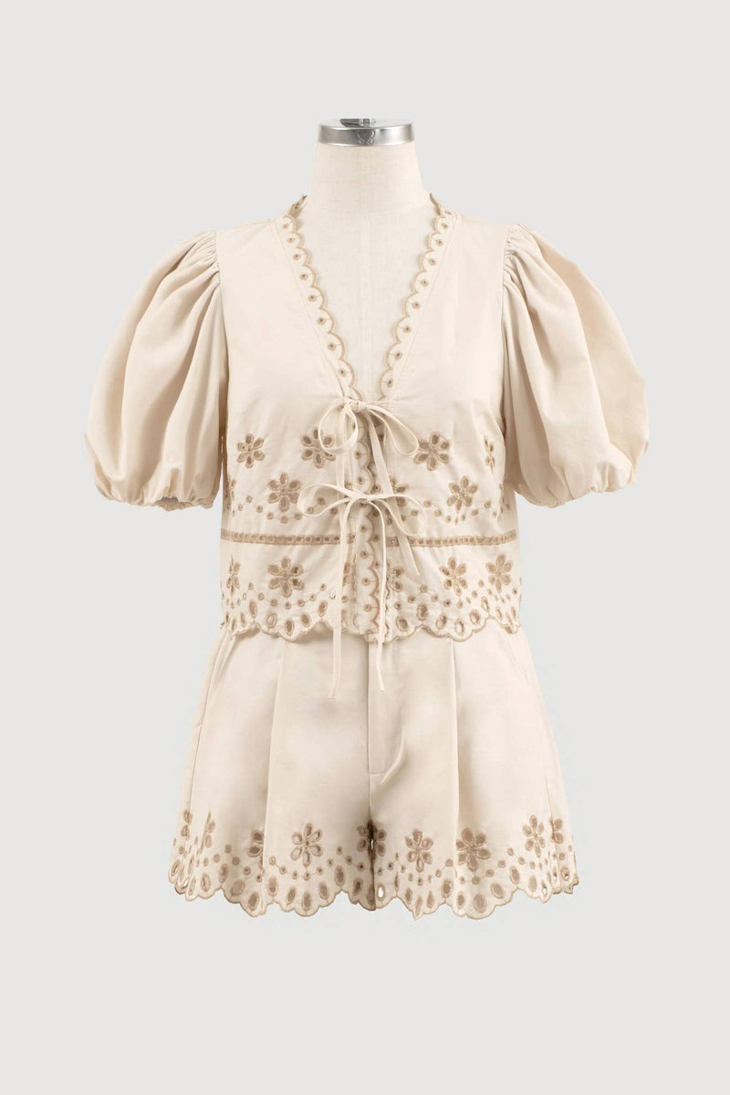 EYELET DETAIL PUFF SLEEVE FRONT TIE TOP
