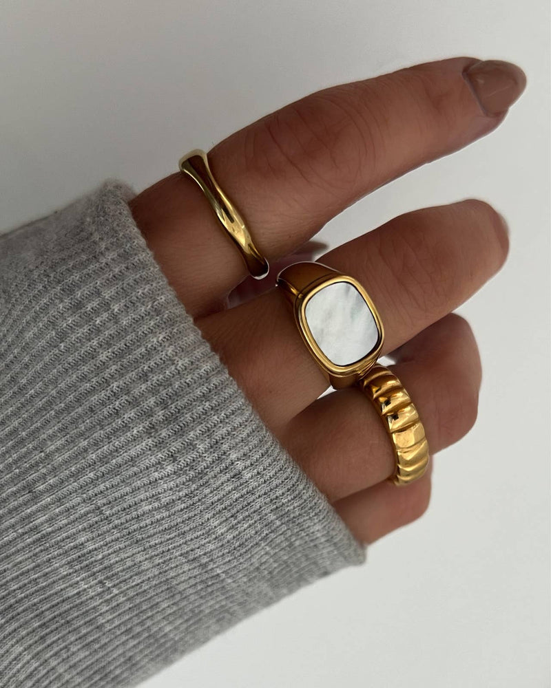 Rory Mother Of Pearl Ring: 7