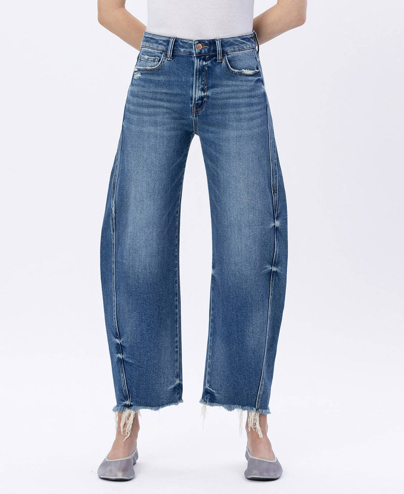 HIGH RISE UNEVEN RAW HEM BARREL
