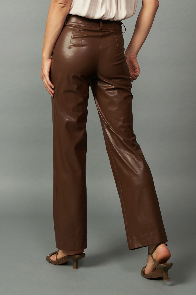 Brady Pant